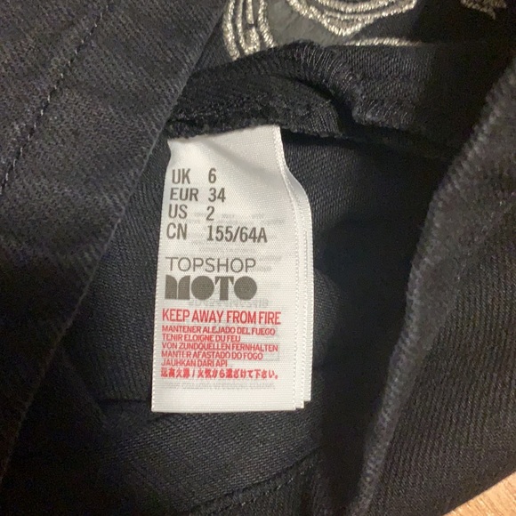 3/$25 ‼️ Topshop Moto Black Denim Mini Skirt with Floral Embroidery - Picture 4 of 5